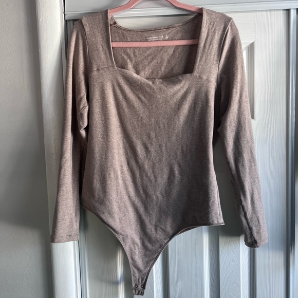 Abercrombie bodysuit size XL - Picture 2 of 6